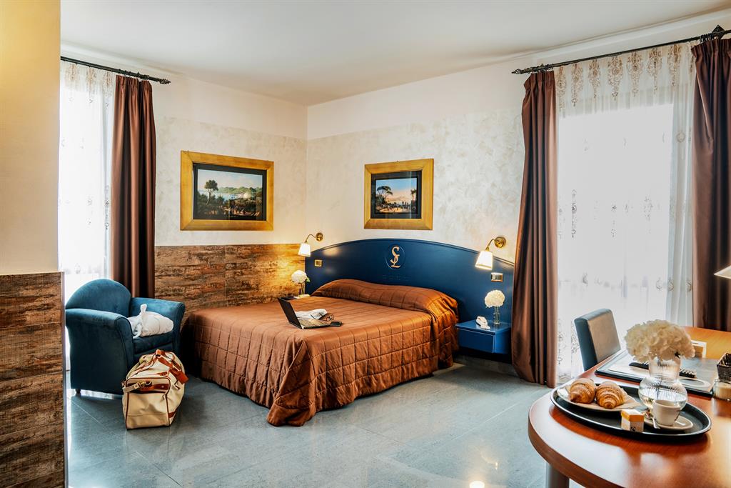Camera Deluxe Hotel San Luca Battipaglia